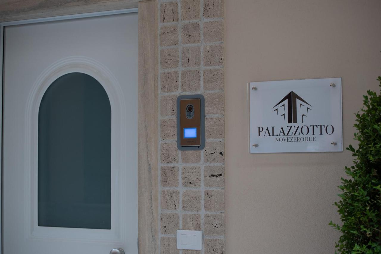 Palazzotto 902 Bed and Breakfast Crotone Eksteriør billede
